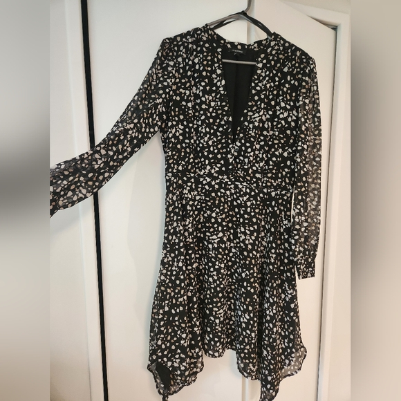 Dress - Picture 2 of 4